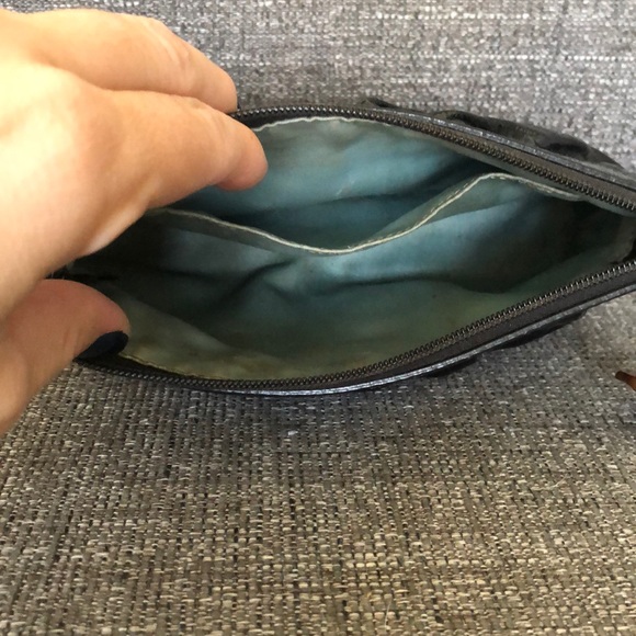 Coach cosmetic bag - Picture 3 of 5